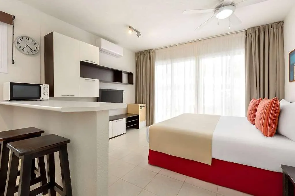 Wyndham Residences Golf Del Sur San Miguel de Abona 3*,